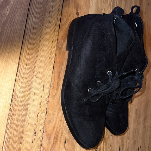 Women’s lace up booties size 10 - Picture 4 of 7